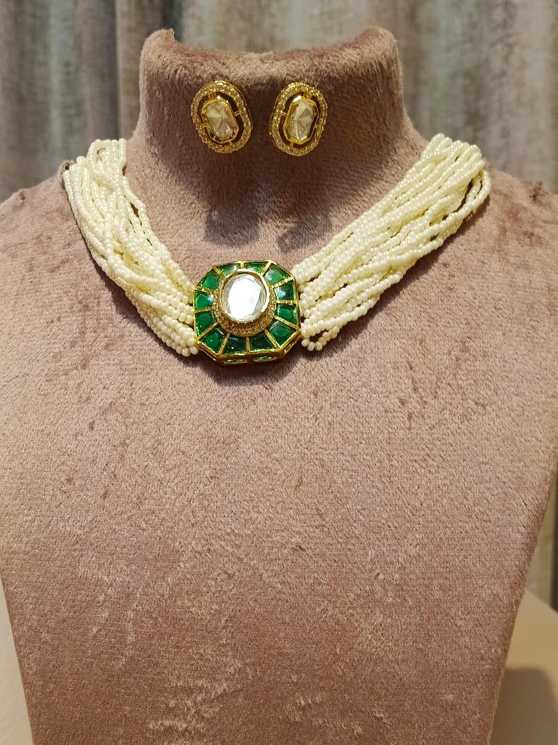 Emerald Pearl Heritage Choker Set